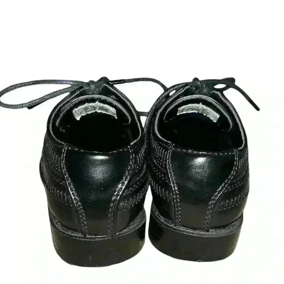 Boys Dress Shoes - Picture 3 of 5